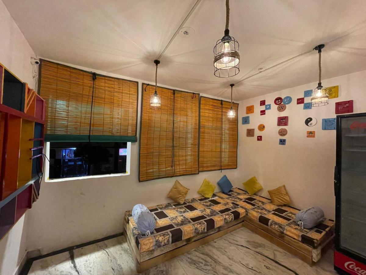 Travel Monkey Hostel Agra  Kültér fotó