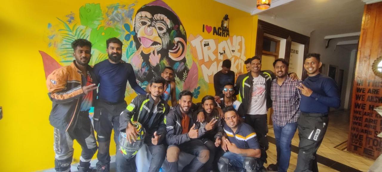 Travel Monkey Hostel Agra  Kültér fotó