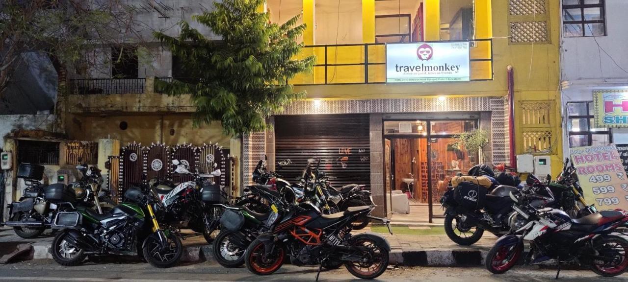 Travel Monkey Hostel Agra  Kültér fotó