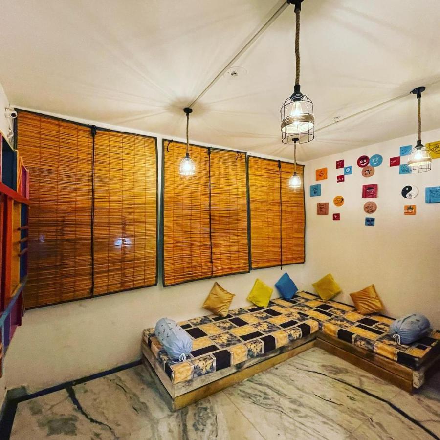 Travel Monkey Hostel Agra  Kültér fotó