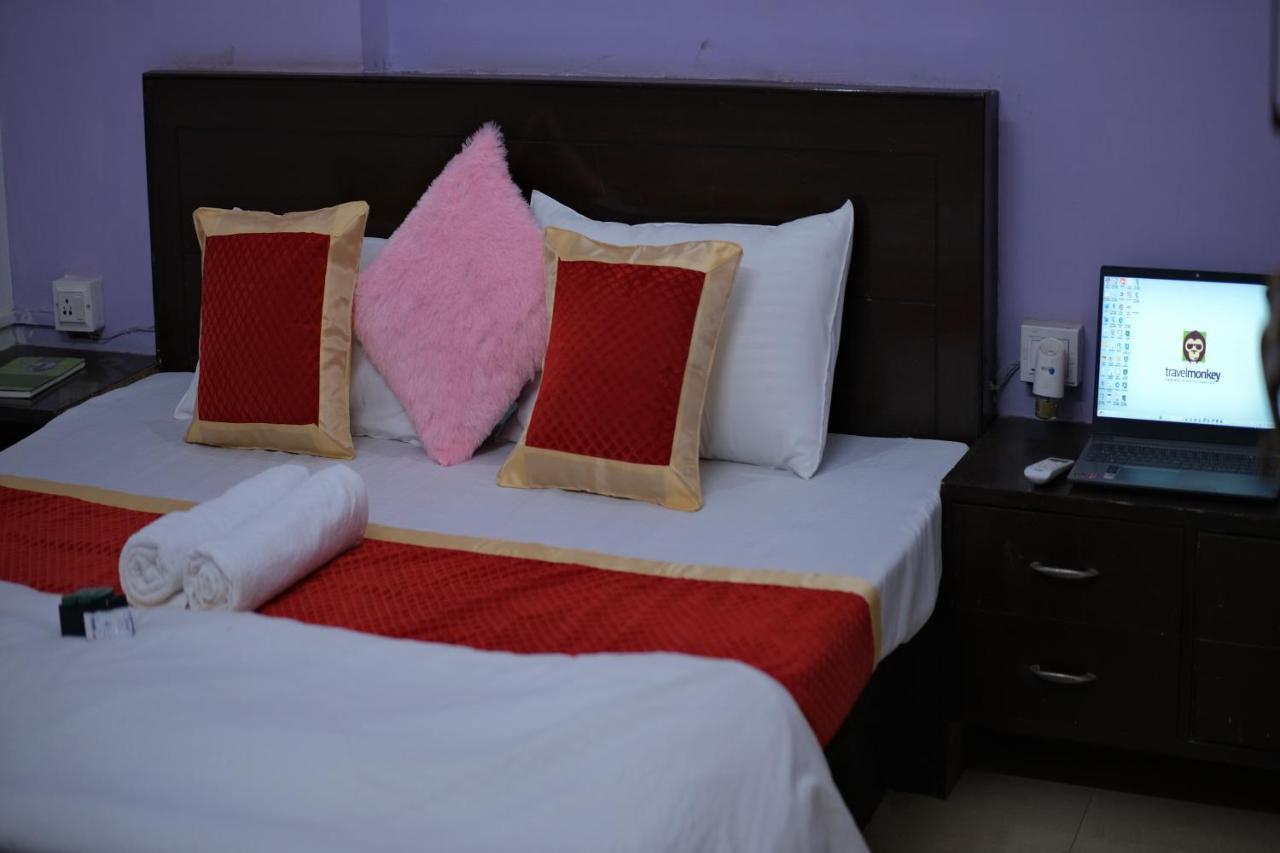 Travel Monkey Hostel Agra  Kültér fotó