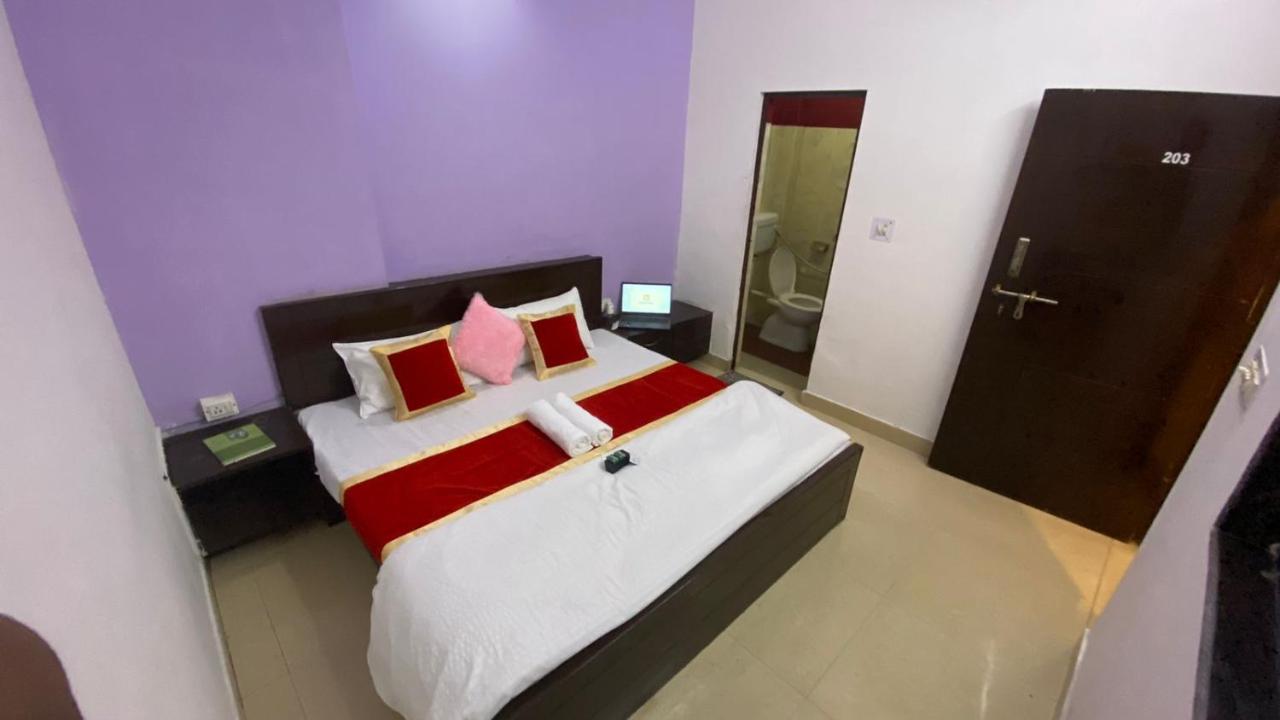 Travel Monkey Hostel Agra  Kültér fotó