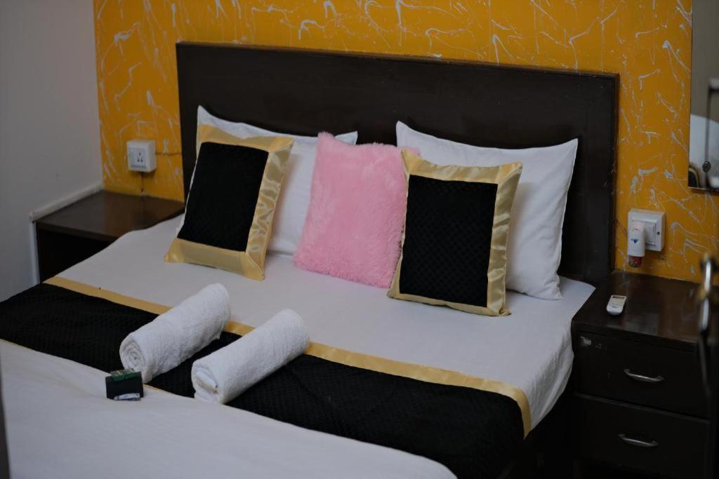 Travel Monkey Hostel Agra  Kültér fotó